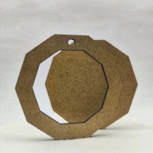 Drewniana baza do wisiora w kształcie dziesięciokąta - pełna i ażurowa ramka