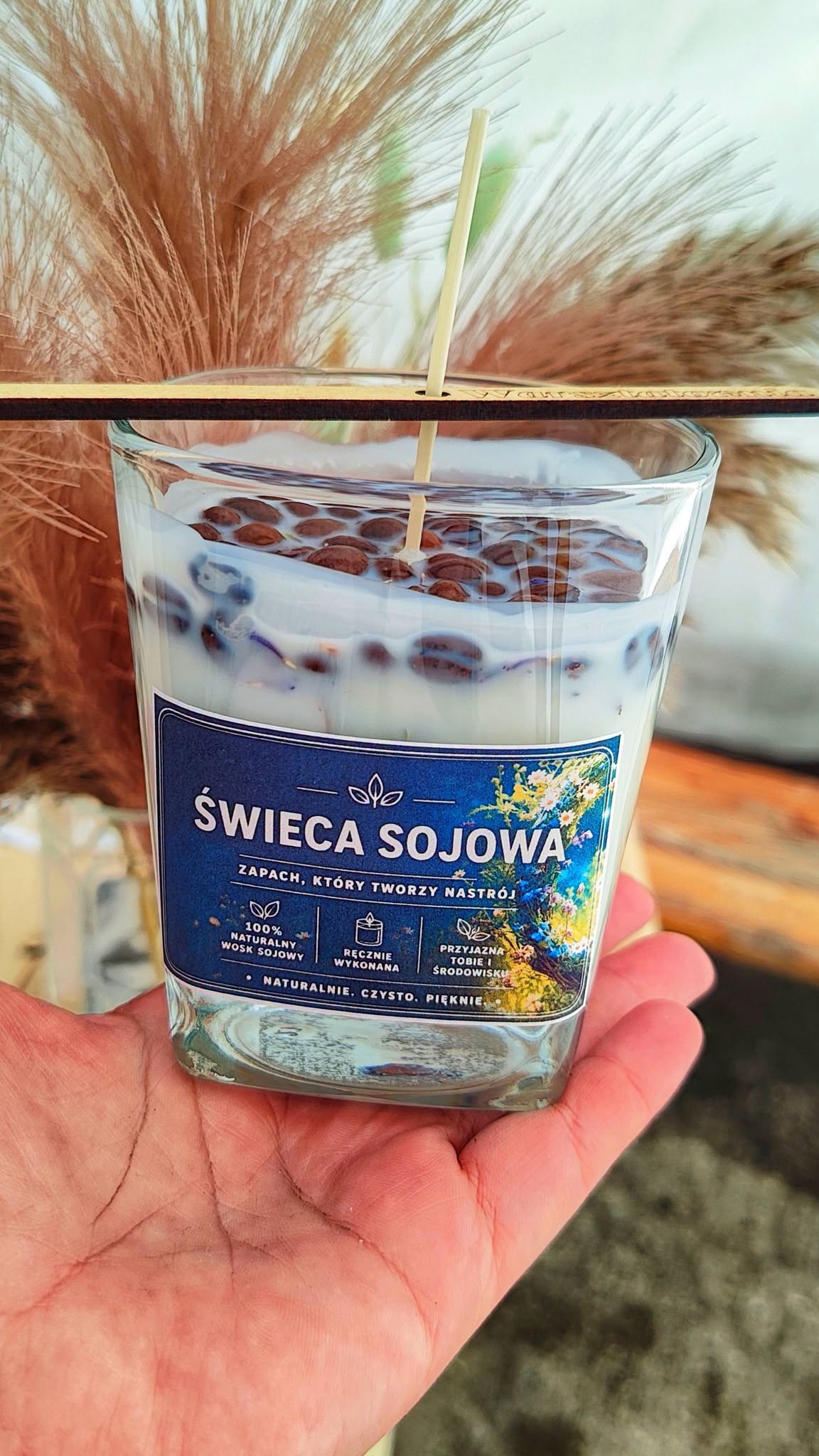 Uczestniczki warsztatów świec sojowych w Żninie